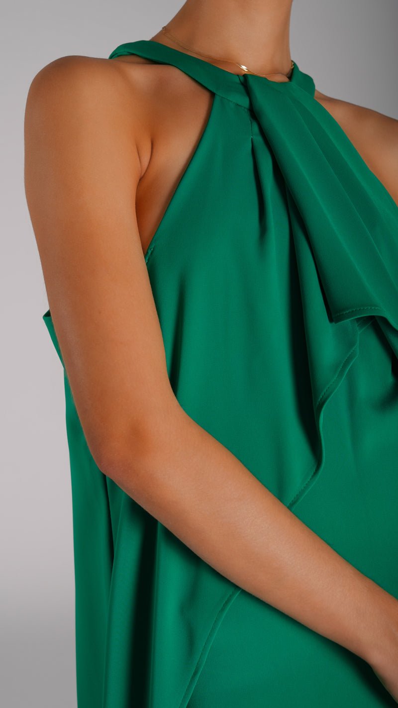 Classic night dress with a train - WaedLine