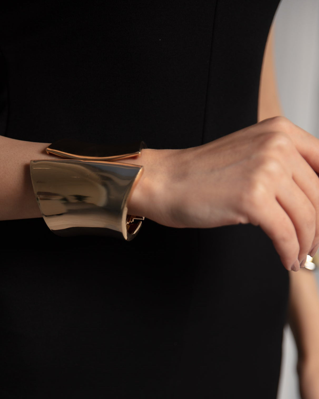 Cuff Bracelets Metal Bangle - WaedLine