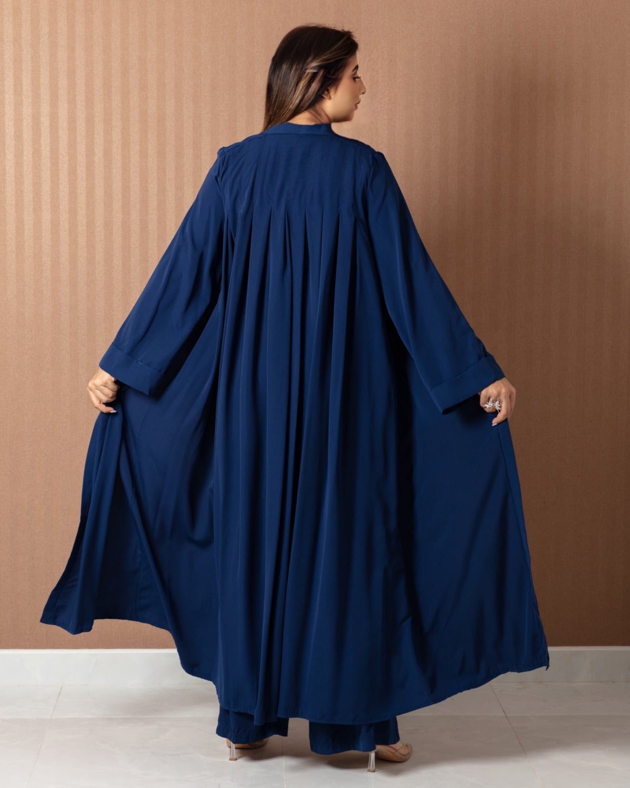 Elegant Chic Abaya - 3 Pieces - WaedLine
