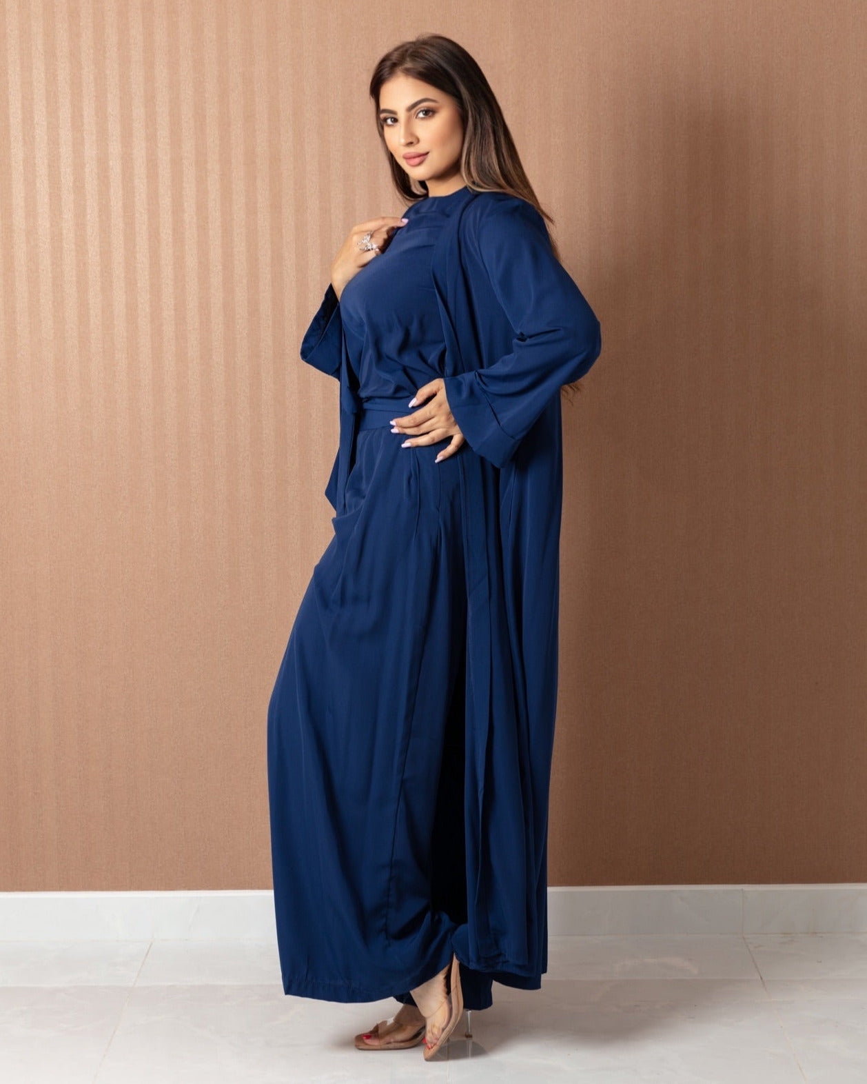 Elegant Chic Abaya - 3 Pieces - WaedLine
