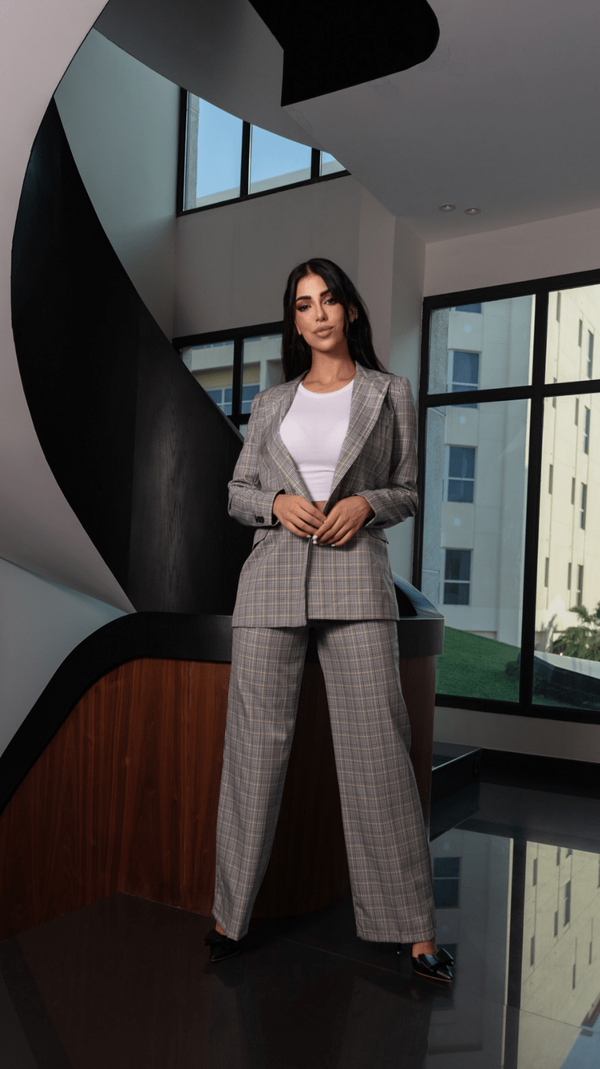 Elegant Plaid Suit - WaedLine