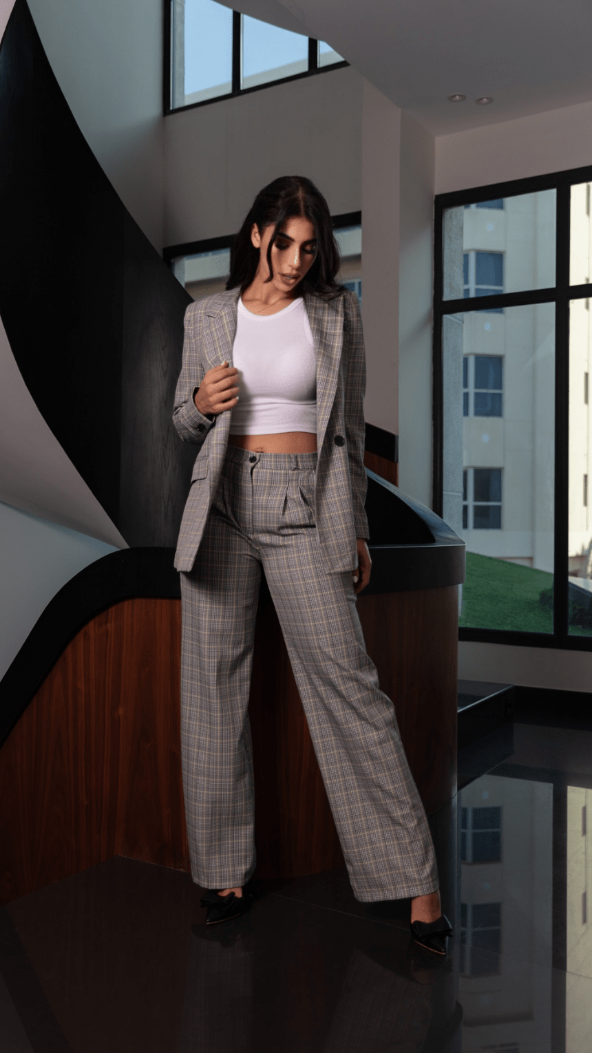 Elegant Plaid Suit - WaedLine