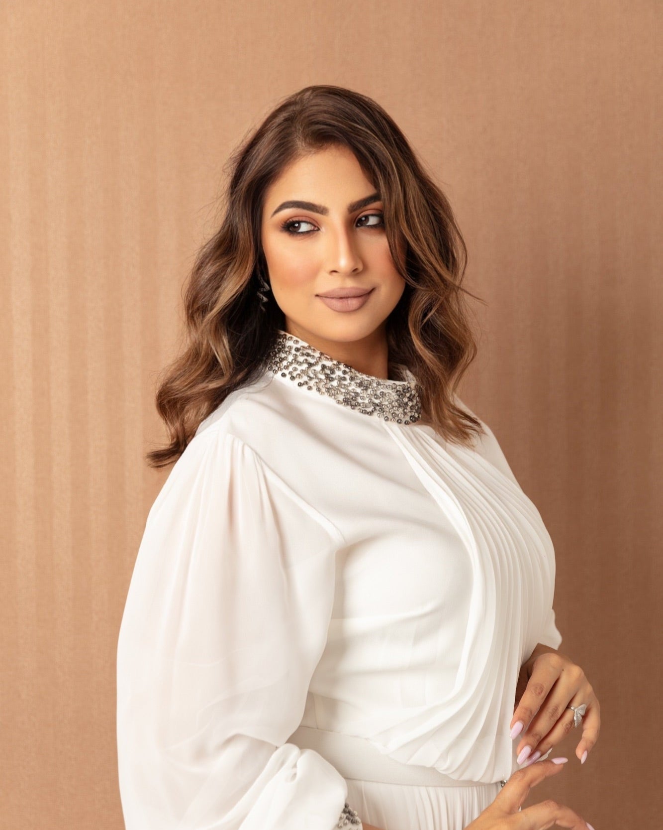 Luminous Grace Gown - WaedLine