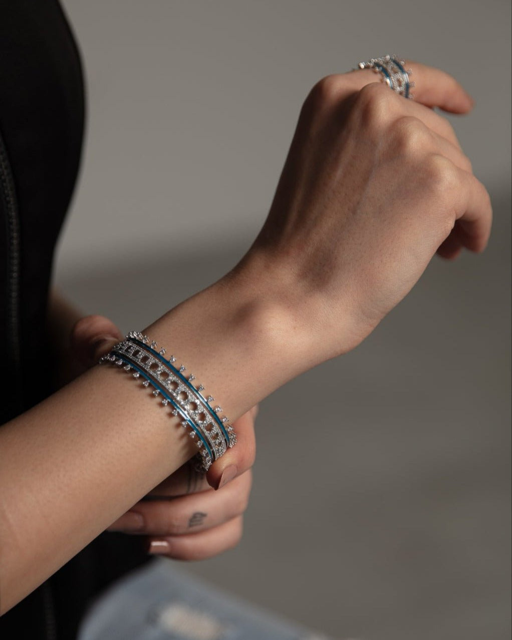 Luxury Bold Bangle Cuff & Ring Set - WaedLine