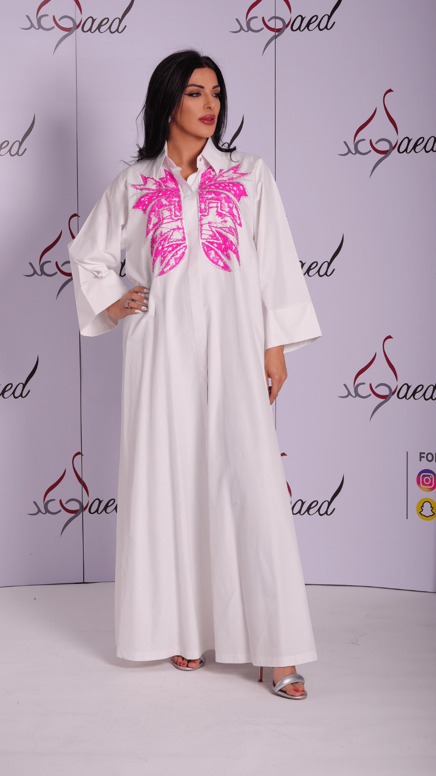 Pure Petal White Jalabiya - Leaf Embroidery - WaedLine