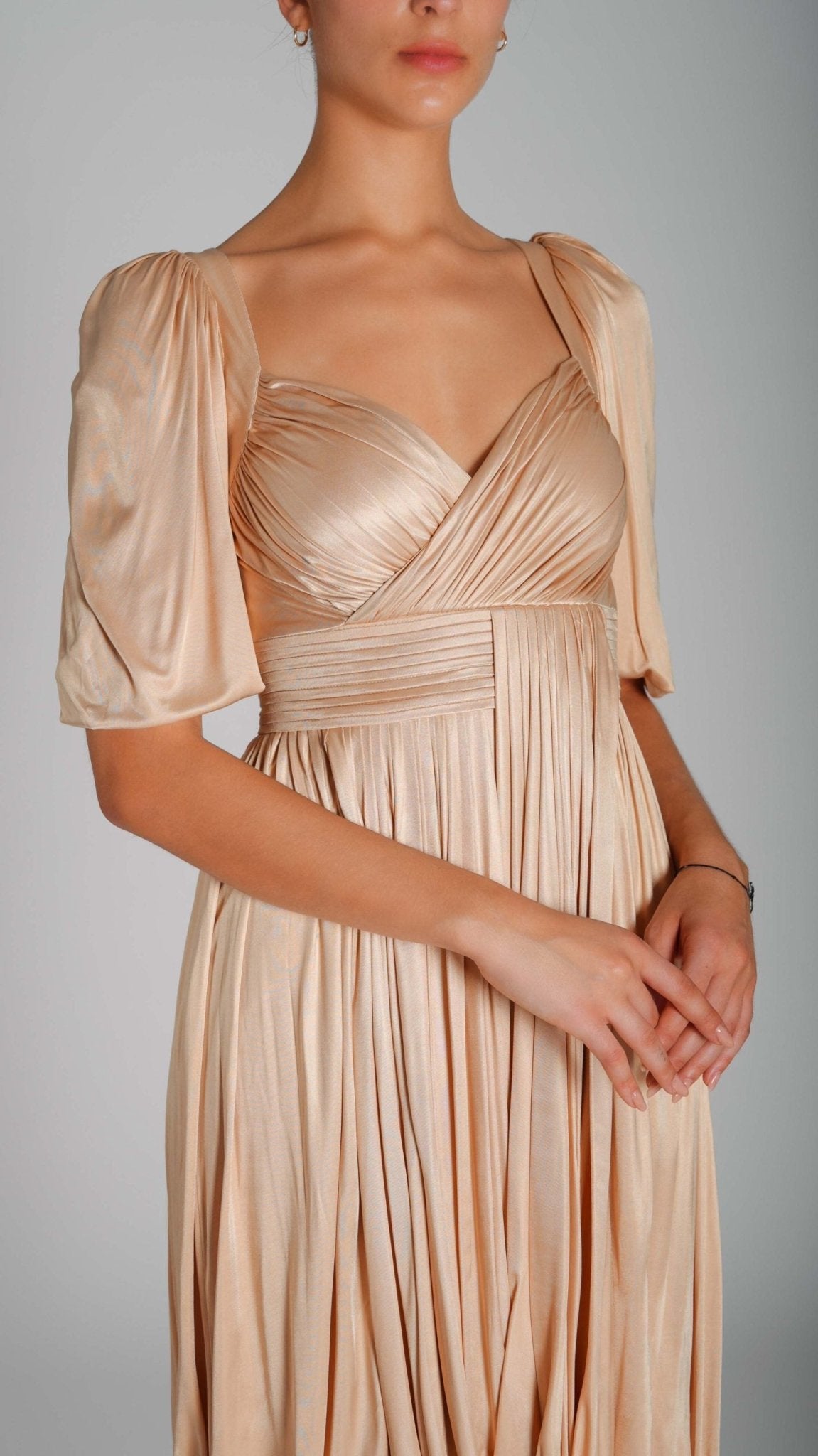 Romanian crossed med dress - WaedLine