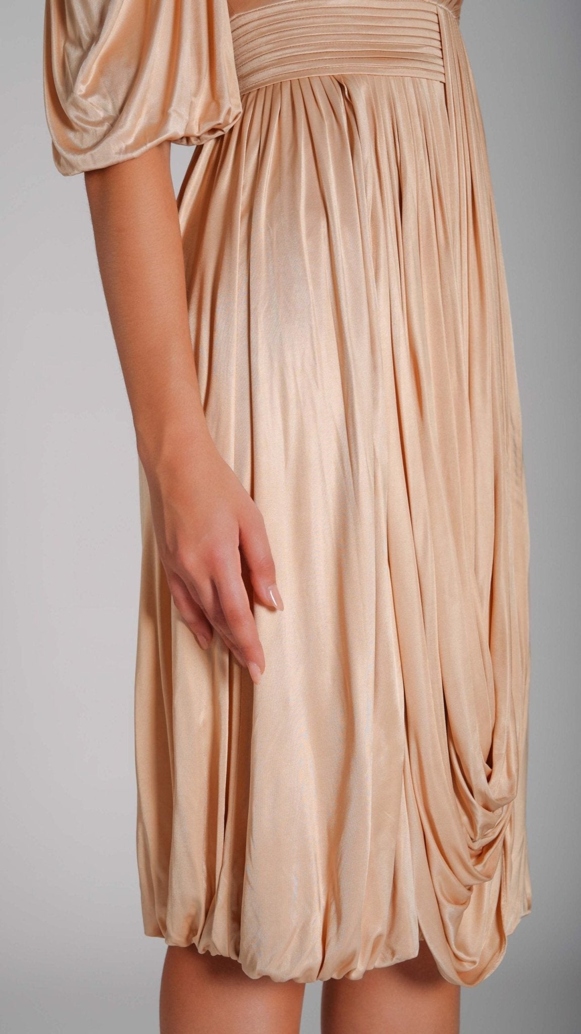 Romanian crossed med dress - WaedLine