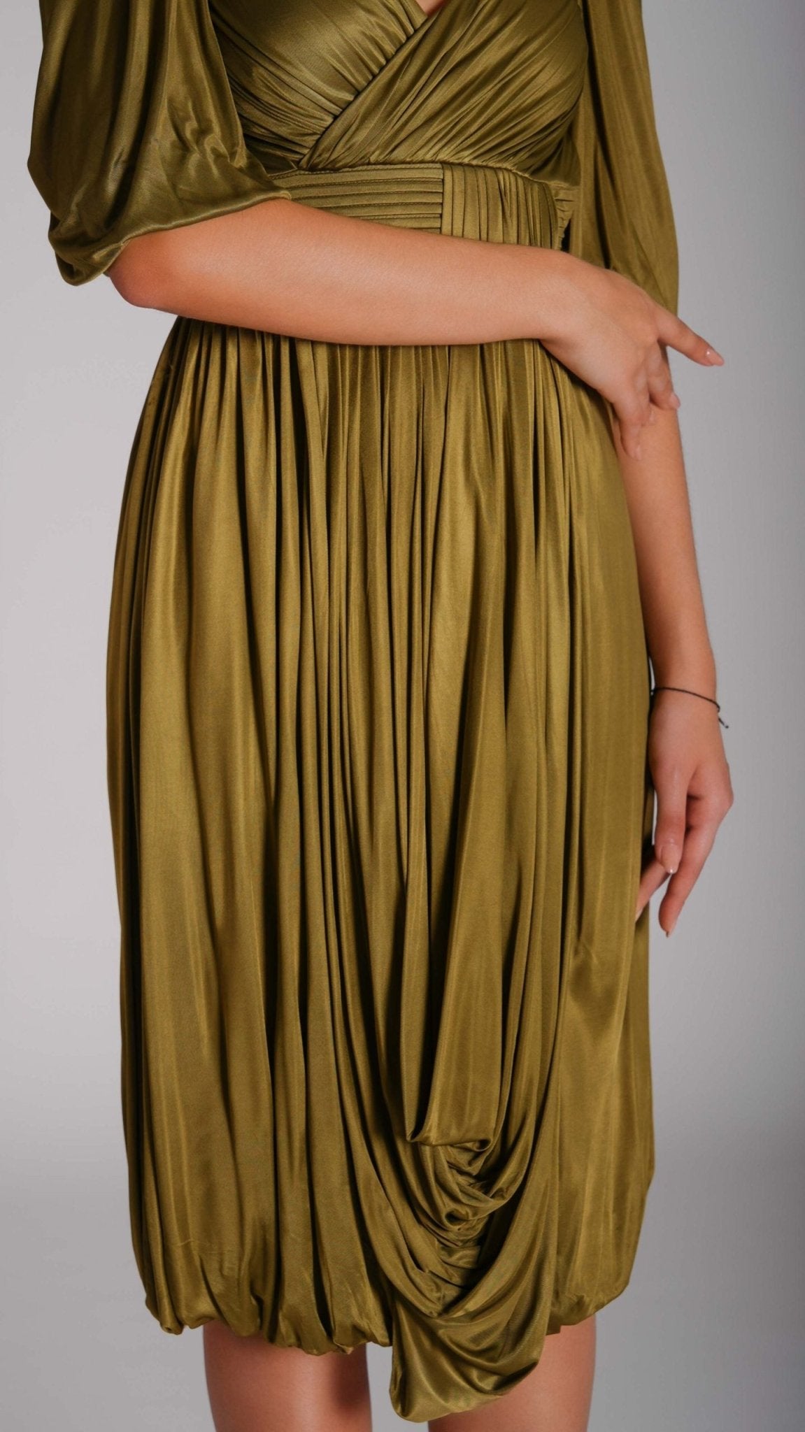 Romanian crossed med dress - WaedLine