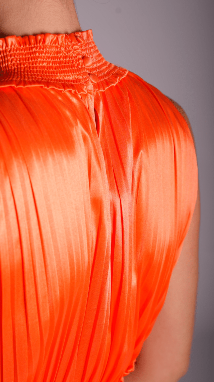 Shiny Classic Flair Pleated Halter - Neck Dress - WaedLine