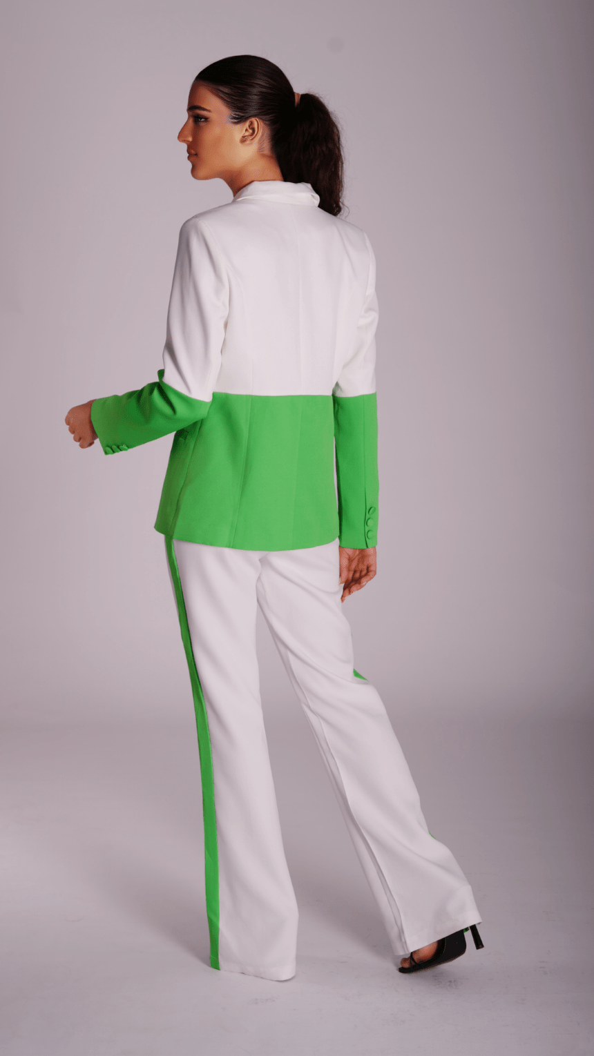 Verdant Vogue Women White & Green Suit - WaedLine