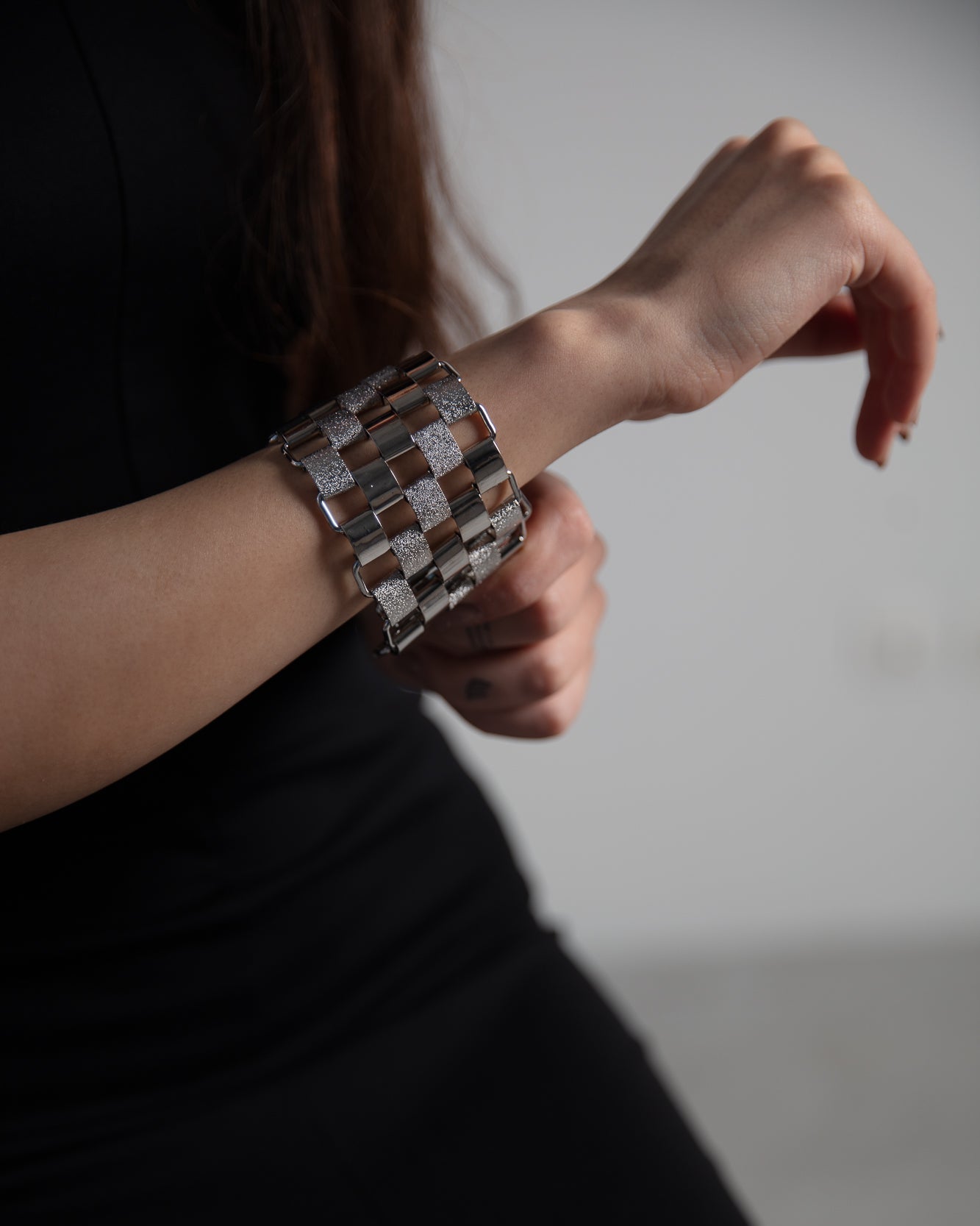 Weaved Chain Brilliance Bracelet Cuff Gold & Silver - WaedLine