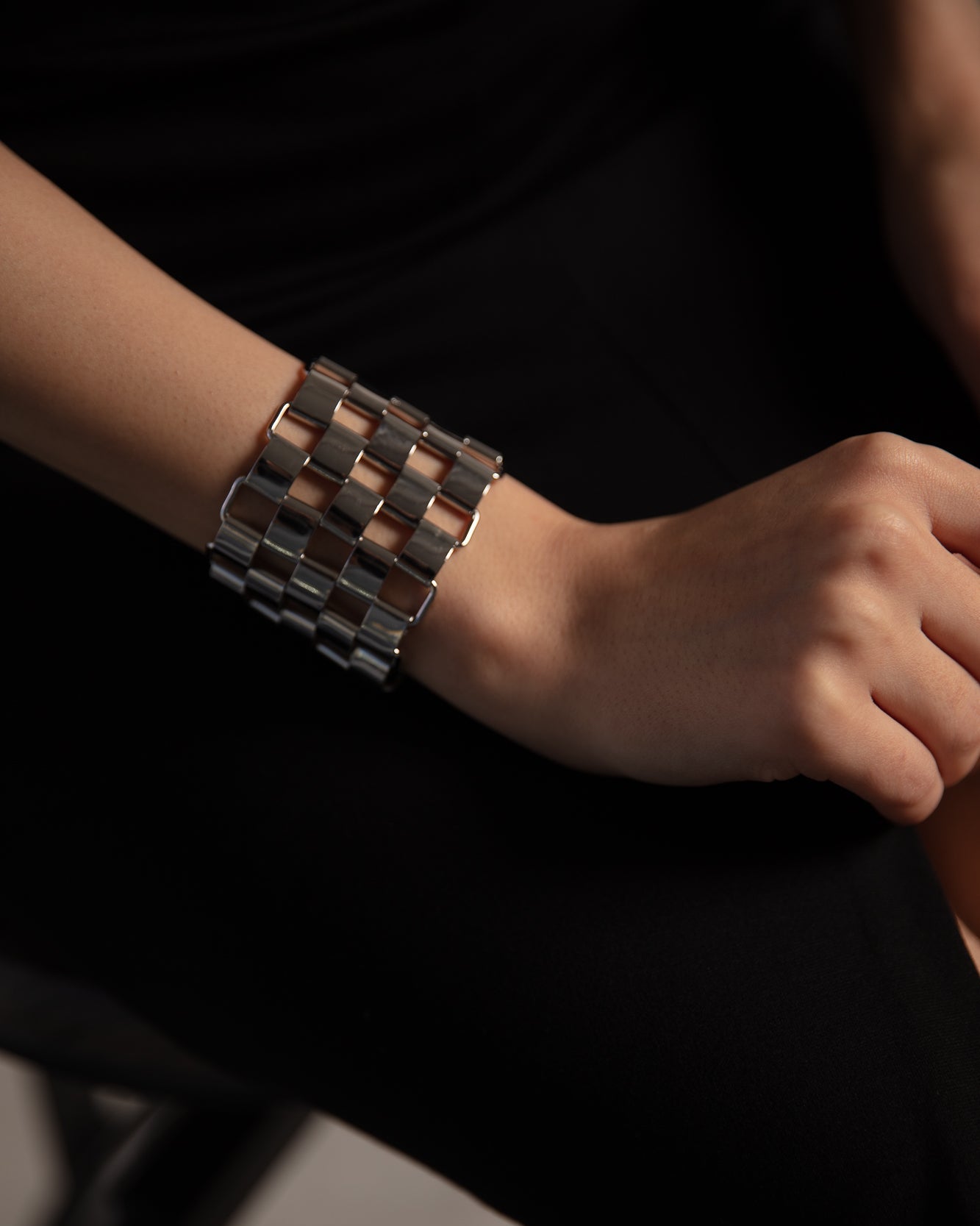 Weaved Chain Brilliance Bracelet Cuff Gold & Silver - WaedLine