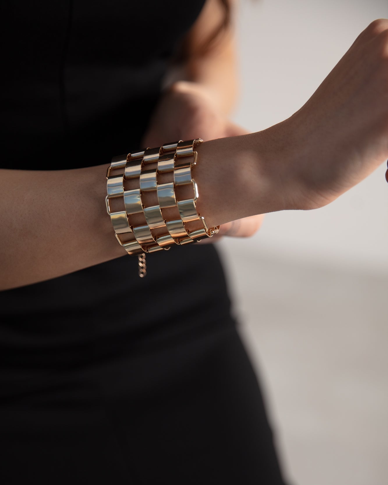 Weaved Chain Brilliance Bracelet Cuff Gold & Silver - WaedLine