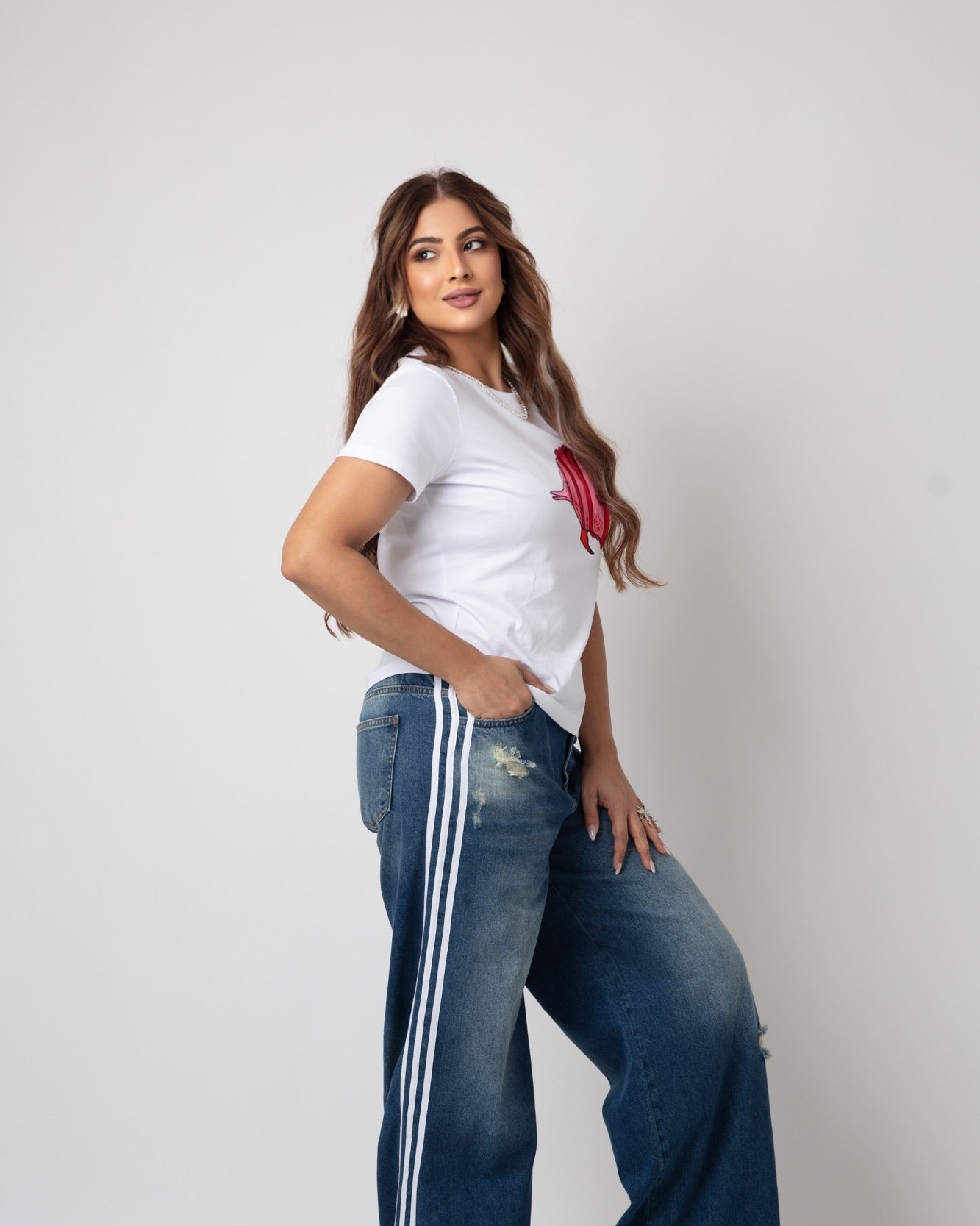 White Top Shirt Adorned with Fish Print - WaedLine