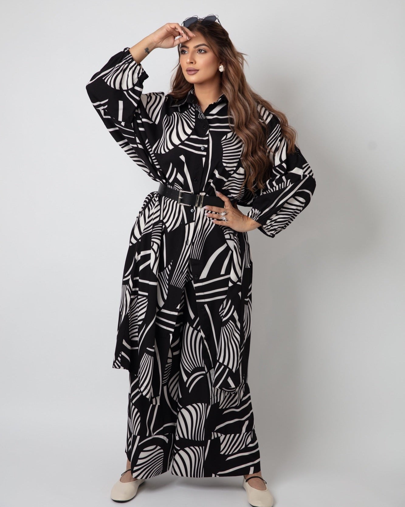Black and white Chic Ensemble (Blouse and Pant) - WaedLine