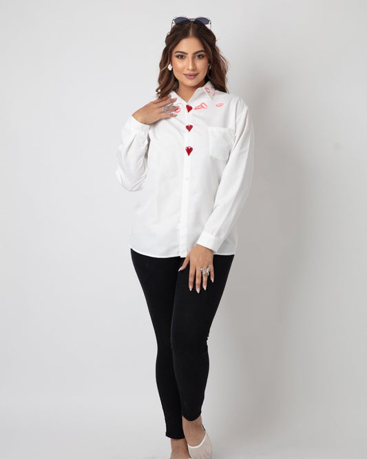 Chic White Top with Heart/Lip Pattern - WaedLine
